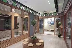 1739254863954734.jpg 斷橋鋁合金門(mén)窗-2.jpg