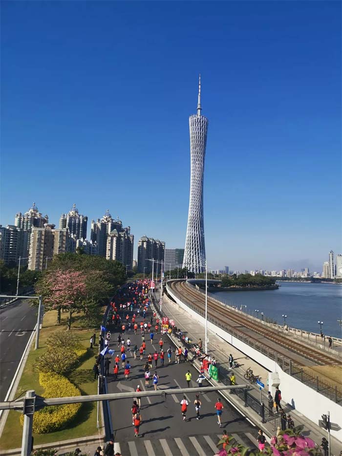 鋁型材定制開模